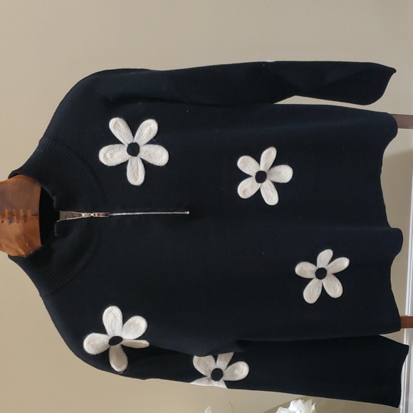 Sioni Sweaters - Nwt Sioni large black sweater